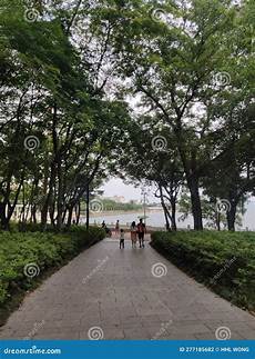 首先可以通过使用加速器加速游戏